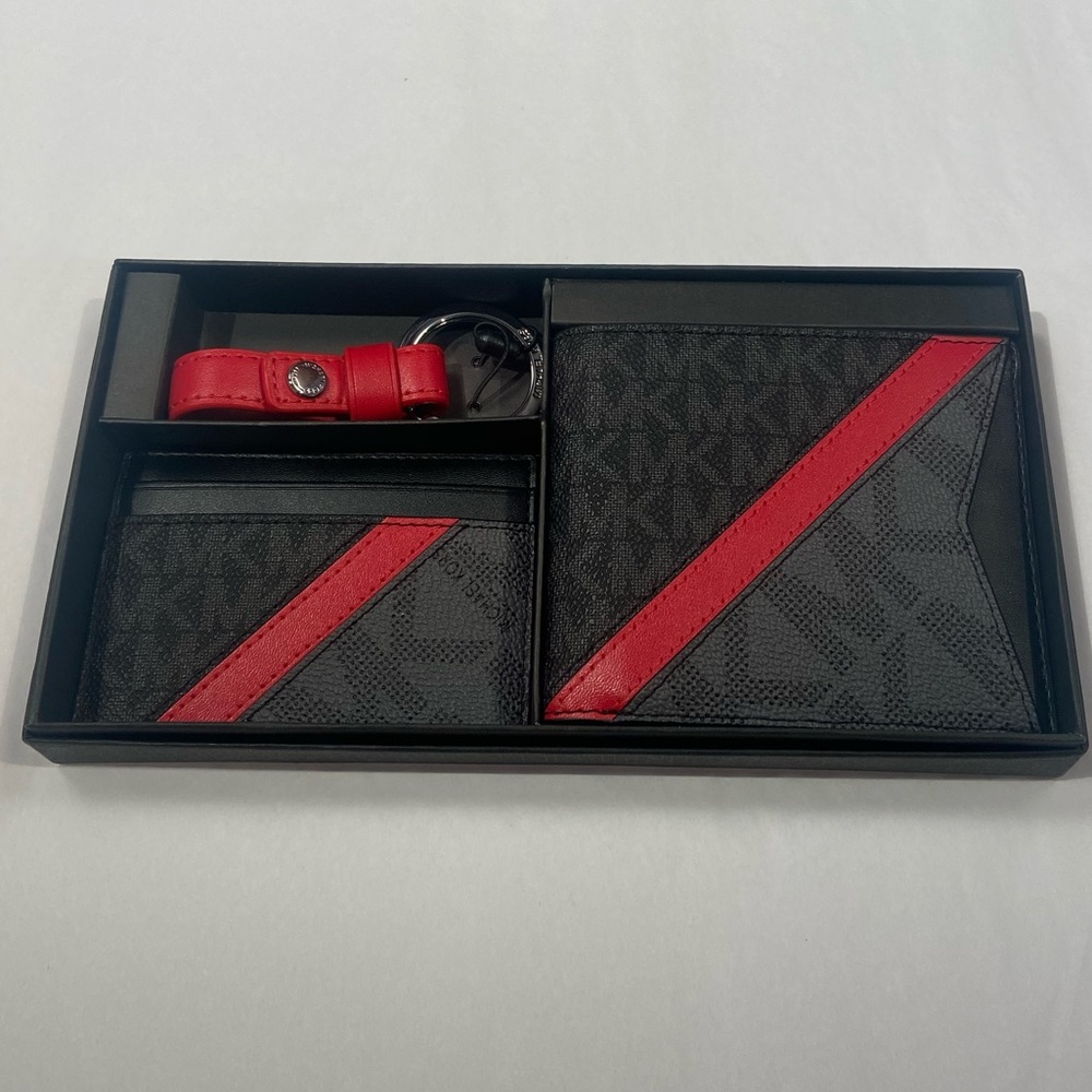 Michael Kors men’s wallet